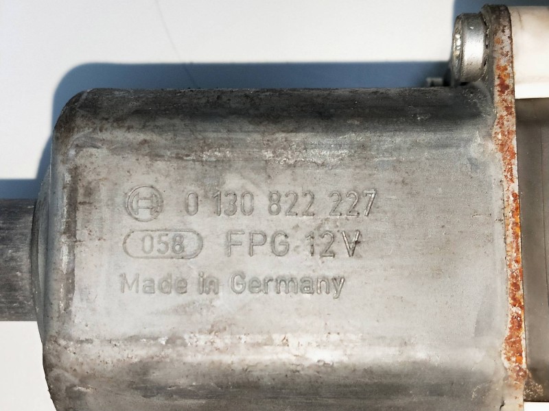 Recambio de elevalunas delantero derecho para bmw serie 3 berlina (e90) 2.0 16v diesel cat referencia OEM IAM 0130822227  