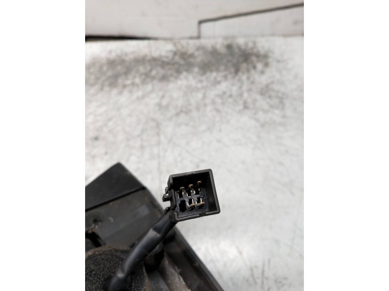 Recambio de retrovisor derecho para opel astra f berlina california referencia OEM IAM 91´´  ELECTRICO