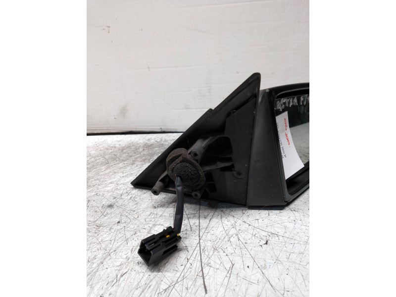 Recambio de retrovisor derecho para opel astra f berlina california referencia OEM IAM 91´´  ELECTRICO