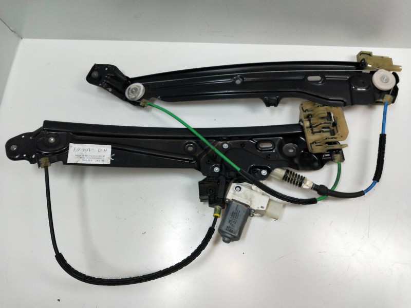 Recambio de elevalunas delantero derecho para bmw serie 5 lim. (f10) 520d referencia OEM IAM 72715649 72481720 