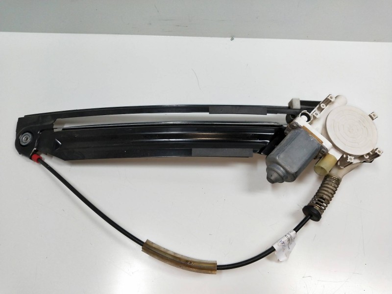 Recambio de elevalunas trasero izquierdo para bmw serie 5 touring (e39) 520d referencia OEM IAM 67628360512  