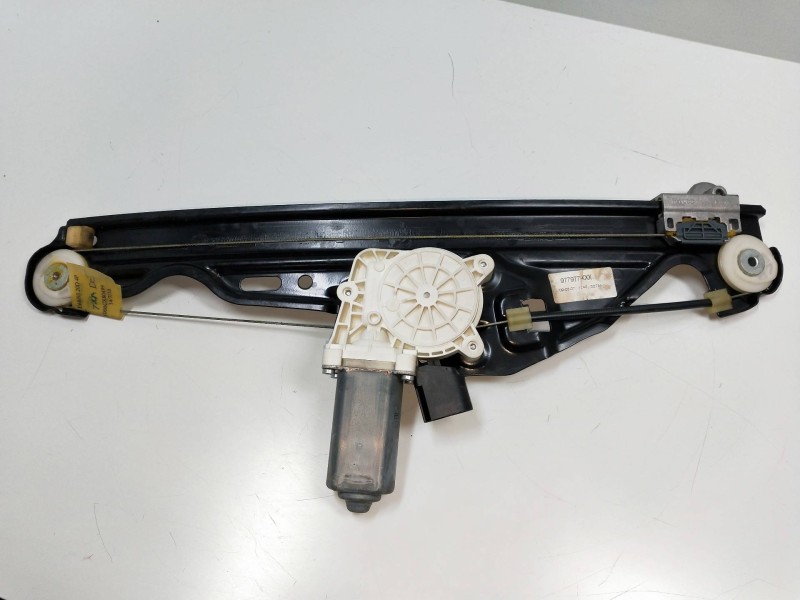 Recambio de elevalunas trasero derecho para bmw serie 5 berlina (e60) 2.0 16v diesel referencia OEM IAM 6922320  
