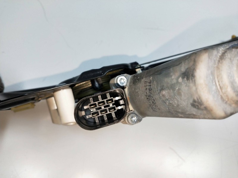 Recambio de elevalunas trasero derecho para bmw serie 5 berlina (e60) 2.0 16v diesel referencia OEM IAM 6922320  