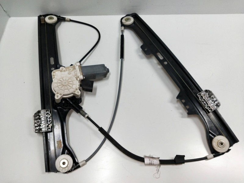 Recambio de elevalunas delantero derecho para bmw serie 5 berlina (e60) 3.0 turbodiesel cat referencia OEM IAM 6922268  