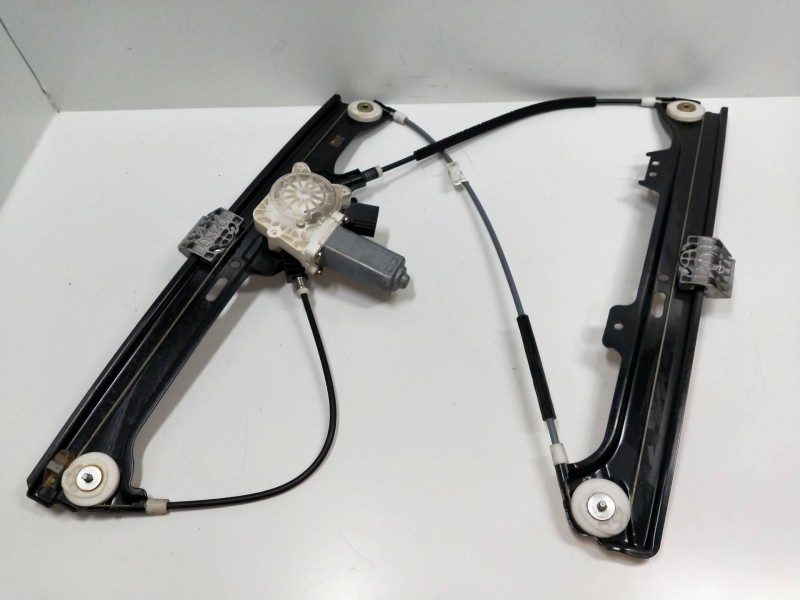 Recambio de elevalunas delantero izquierdo para bmw serie 5 berlina (e60) 3.0 turbodiesel cat referencia OEM IAM 6922267  