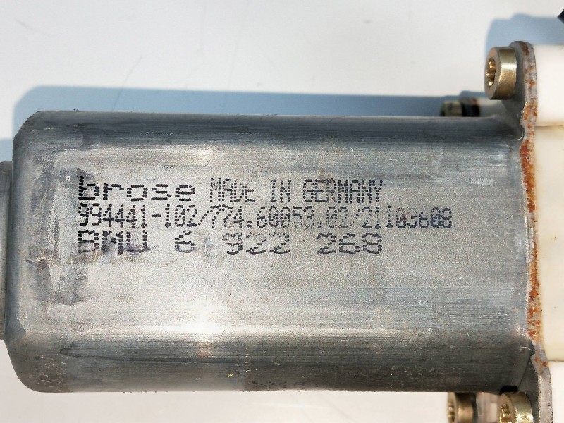 Recambio de elevalunas delantero derecho para bmw serie 5 berlina (e60) referencia OEM IAM 6922268  