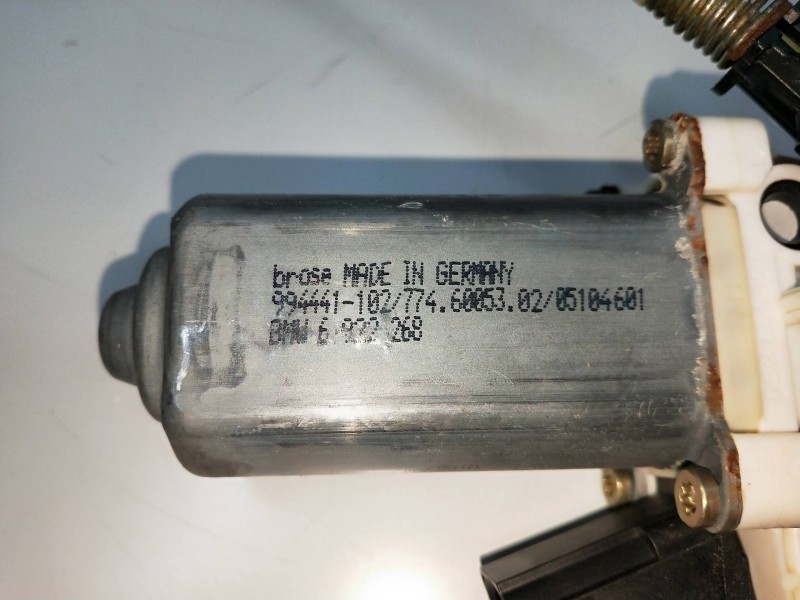 Recambio de elevalunas delantero derecho para bmw serie 5 berlina (e60) 3.0 turbodiesel cat referencia OEM IAM 6922268  