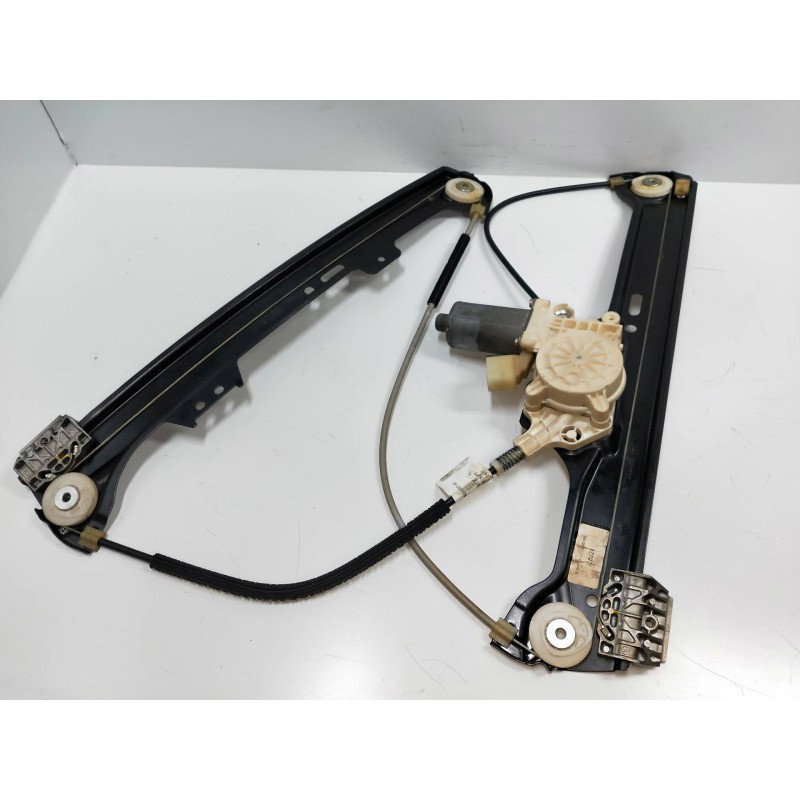 Recambio de elevalunas delantero izquierdo para bmw serie 5 berlina (e60) 2.0 16v diesel referencia OEM IAM 6981141  