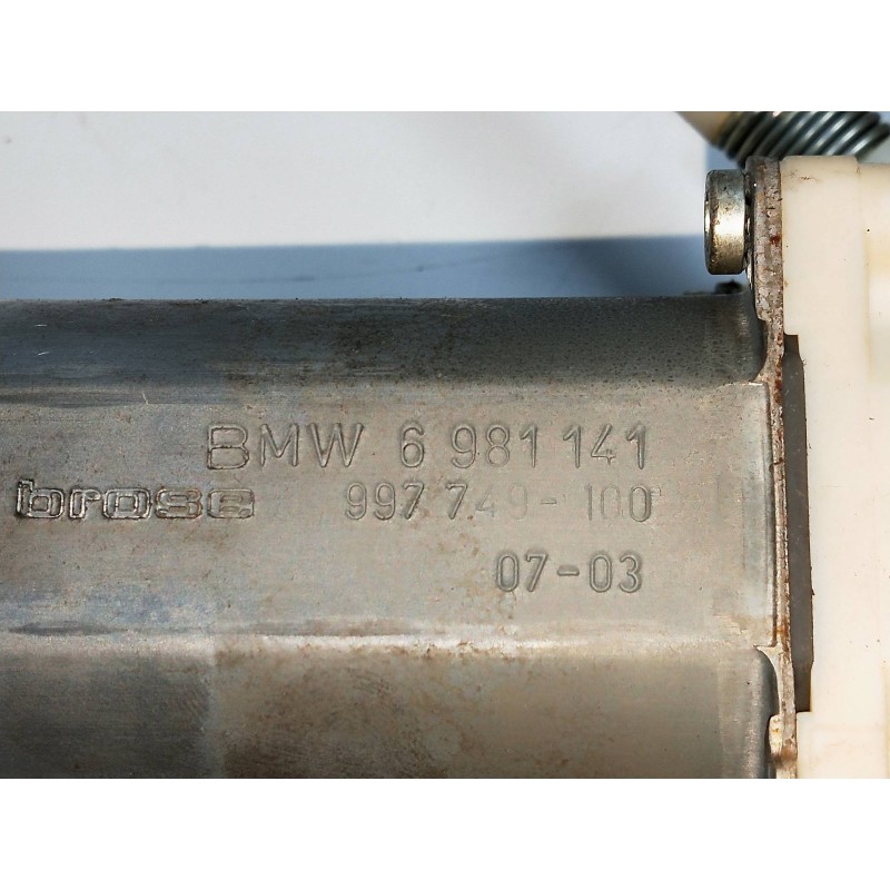 Recambio de elevalunas delantero izquierdo para bmw serie 5 berlina (e60) 2.0 16v diesel referencia OEM IAM 6981141  