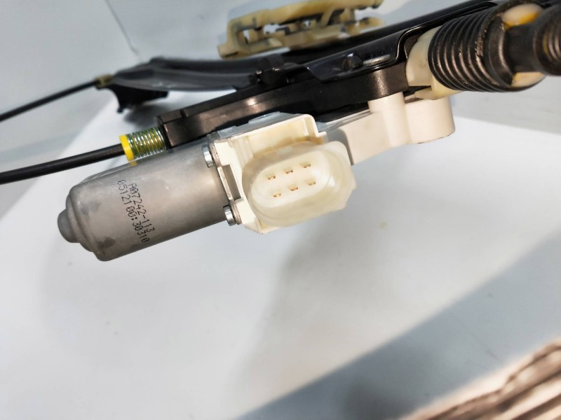 Recambio de elevalunas delantero derecho para bmw serie 5 lim. (f10) 535d xdrive referencia OEM IAM 72715649 72481720 