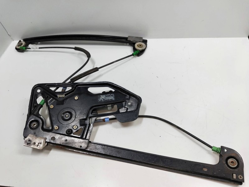 Recambio de elevalunas delantero derecho para bmw serie 7 (e32) 4.0 v8 32v cat referencia OEM IAM   