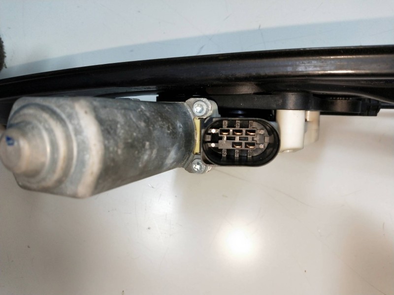 Recambio de elevalunas trasero izquierdo para bmw x3 (f25) xdrive 30d referencia OEM IAM 7322747  