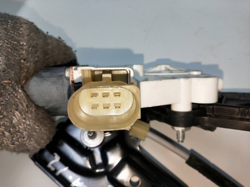 Recambio de elevalunas trasero izquierdo para bmw serie 3 gran turismo (f34) 320d xdrive referencia OEM IAM 70460310 985158102 