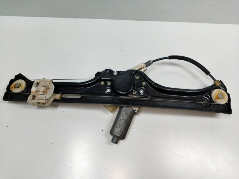 Recambio de elevalunas trasero derecho para bmw x5 (e70) 3.0d referencia OEM IAM 6967262 974624100 