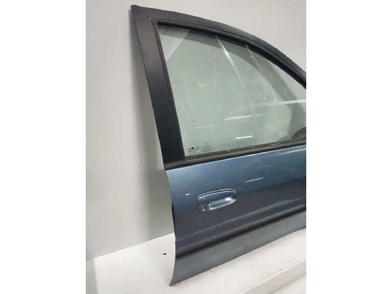 Recambio de puerta delantera derecha para hyundai matrix (fc) 1.5 crdi 16v gls referencia OEM IAM   