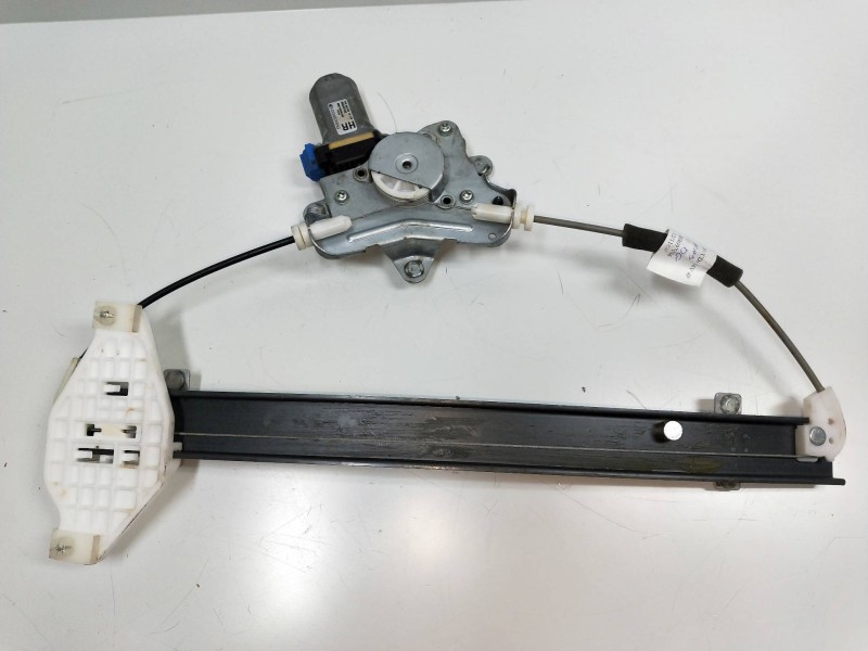 Recambio de elevalunas trasero derecho para chevrolet epica 2.0 diesel cat referencia OEM IAM 96647592  4P