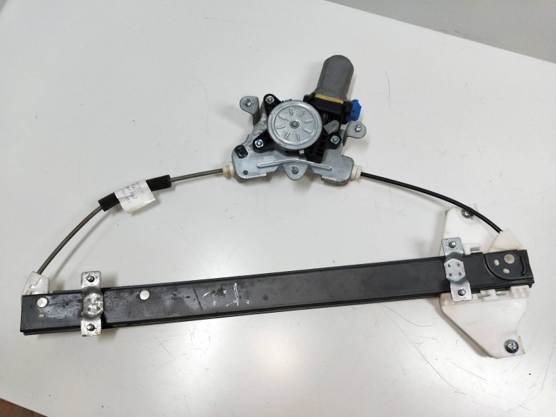 Recambio de elevalunas trasero derecho para chevrolet epica 2.0 diesel cat referencia OEM IAM 96647592  4P