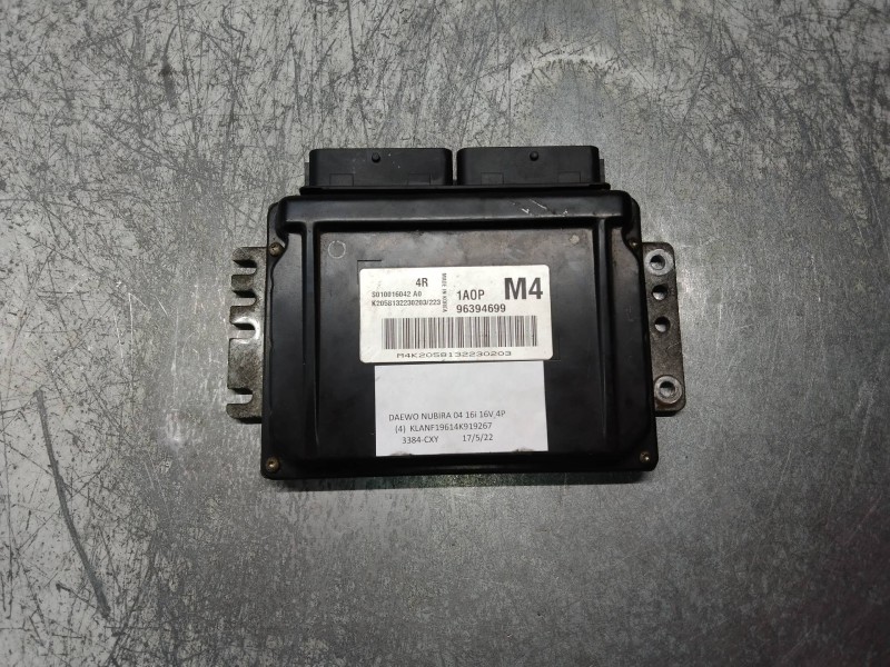 Recambio de centralita motor uce para daewoo nubira berlina se referencia OEM IAM S010016042A0 96394699 4R 1A0P M4
