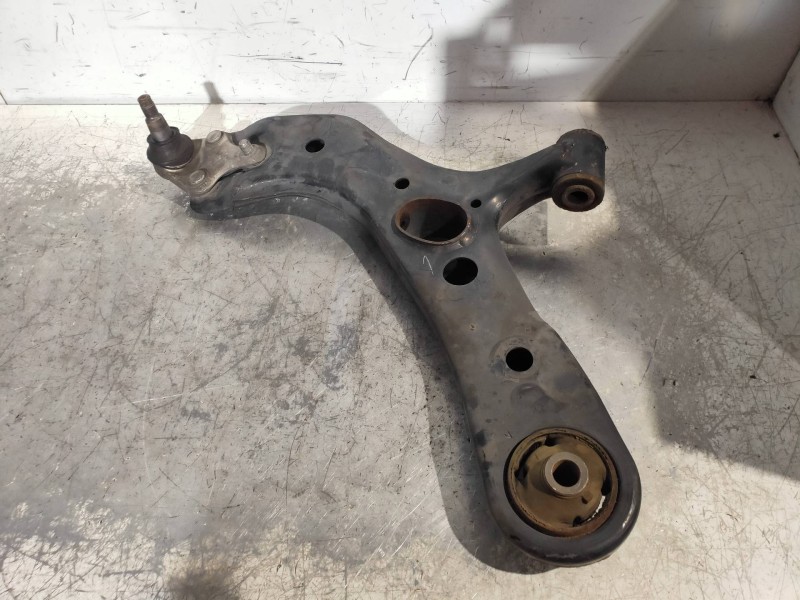 Recambio de brazo suspension inferior delantero izquierdo para toyota rav 4 (a3) executive referencia OEM IAM   