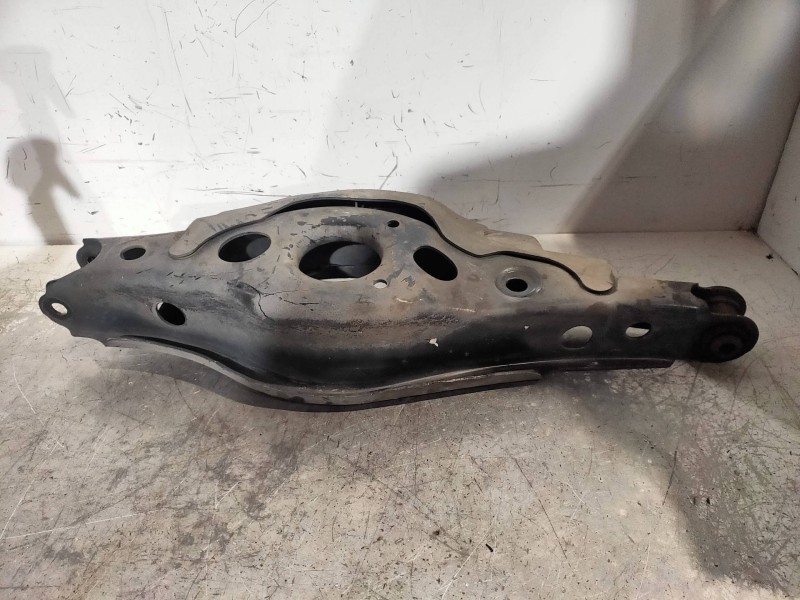 Recambio de brazo suspension superior trasero derecho para toyota rav 4 (a3) executive referencia OEM IAM   