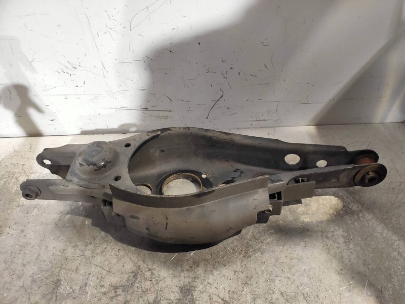 Recambio de brazo suspension superior trasero derecho para toyota rav 4 (a3) executive referencia OEM IAM   