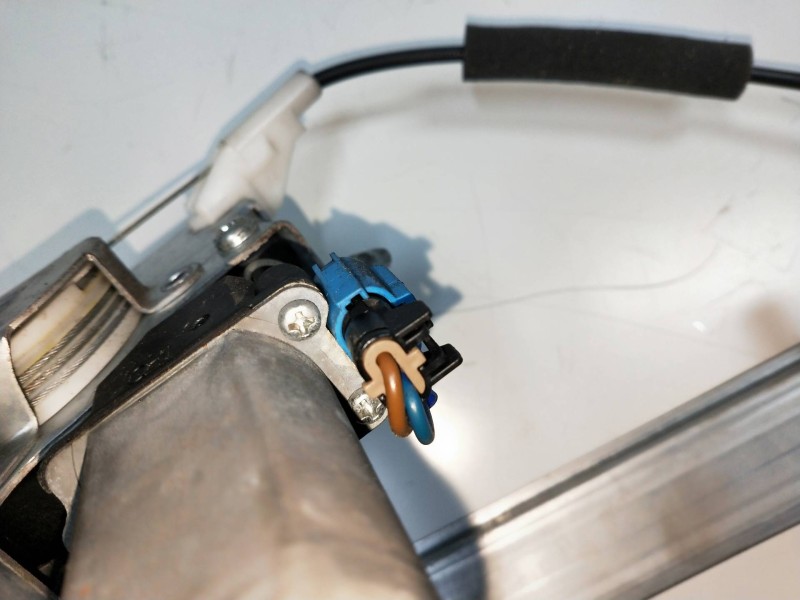 Recambio de elevalunas trasero derecho para chevrolet lacetti 2.0 diesel cat referencia OEM IAM 96475132  5P