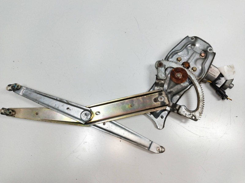 Recambio de elevalunas delantero derecho para daewoo nexia 1.5 16v cat referencia OEM IAM 96169679  3P