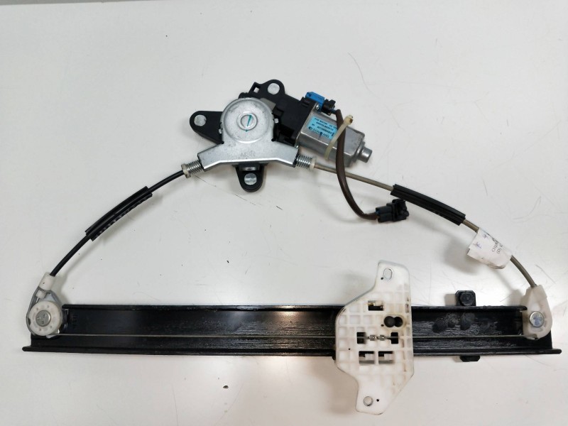 Recambio de elevalunas delantero derecho para chevrolet spark 1.0 cat referencia OEM IAM 98820M3010  5P