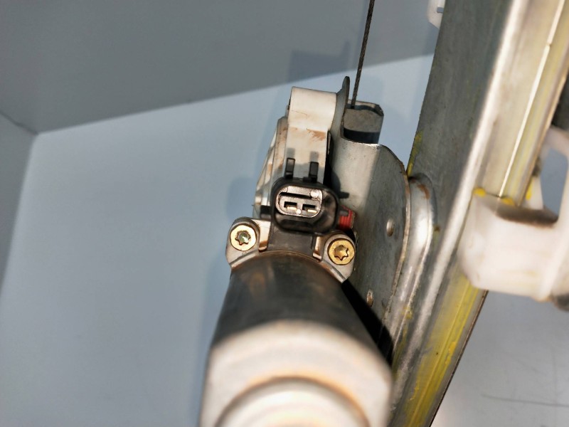 Recambio de elevalunas trasero derecho para chrysler 300 c 3.5 referencia OEM IAM 994667100 7746002826 4P