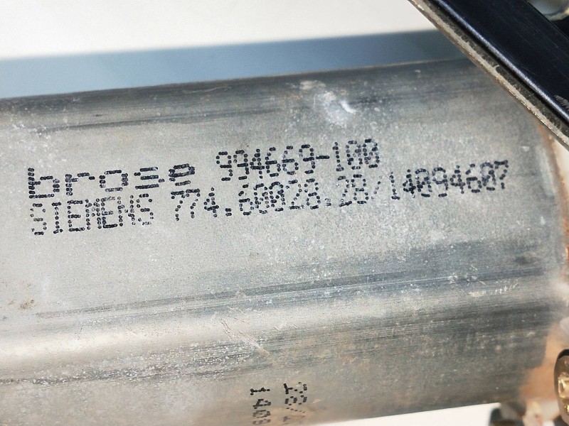 Recambio de elevalunas delantero derecho para chrysler 300 c 3.5 referencia OEM IAM 994669100 7746002828 4P