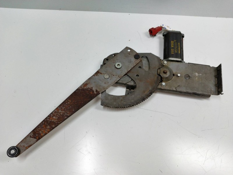 Recambio de elevalunas delantero derecho para chrysler saratoga referencia OEM IAM 10491A0300  4P