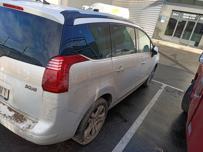 peugeot 5008 del año 2014