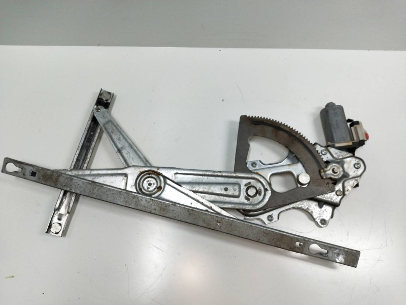 Recambio de elevalunas delantero izquierdo para chrysler sebring berlina (jr41) referencia OEM IAM 7746801201  