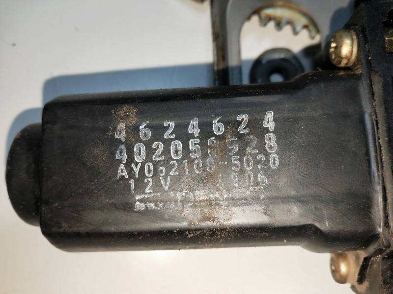 Recambio de elevalunas trasero izquierdo para chrysler vision (lh) 3.5 cat referencia OEM IAM 4624624 402058528 4P