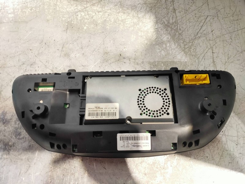 Recambio de cuadro instrumentos para lancia phedra (180) 2.2 jtd 16v emblema referencia OEM IAM 9643753080 1495744080 