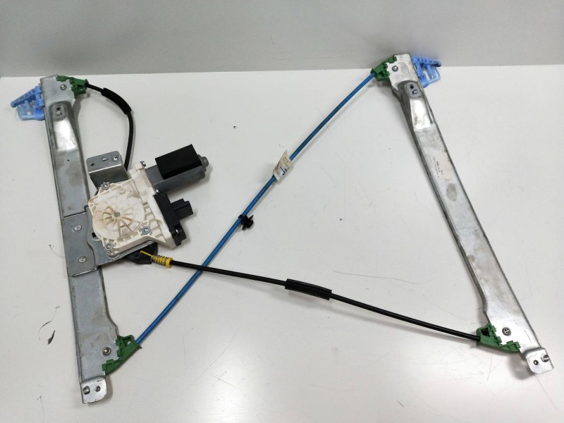 Recambio de elevalunas delantero izquierdo para citroen c2 1.4 hdi referencia OEM IAM 36120604 7746004505 3P