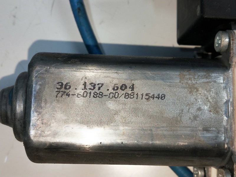 Recambio de elevalunas delantero derecho para citroen c2 1.4 hdi referencia OEM IAM 36137604 7746018800 3P Recambio de elevalunas delantero derecho para citroen c2 1.4 hdi referencia OEM IAM 36137604 7746018800 3P