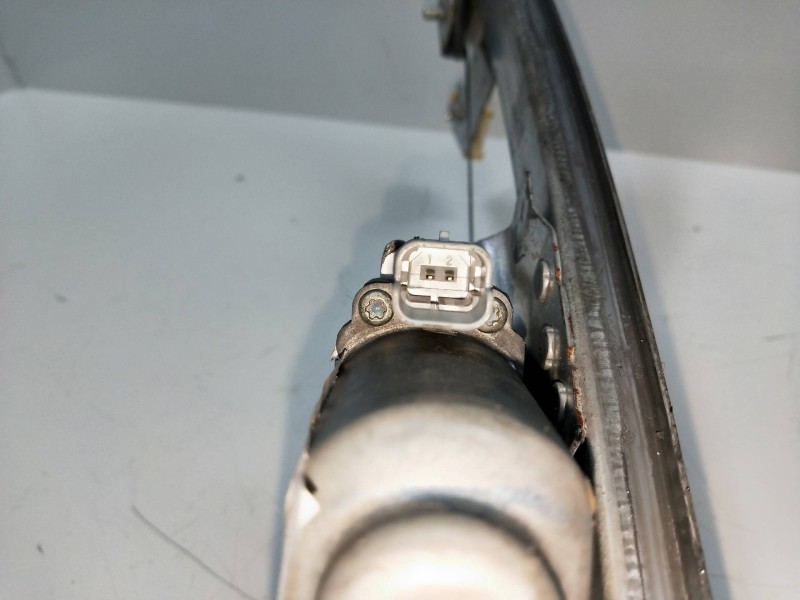 Recambio de elevalunas delantero derecho para citroen c1 1.0 cat (384f) referencia OEM IAM 400842B  5P