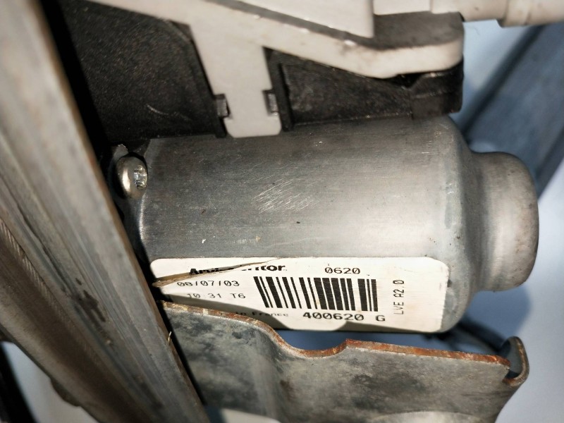 Recambio de elevalunas delantero derecho para citroen c3 pluriel 1.4 referencia OEM IAM 400620G  2P