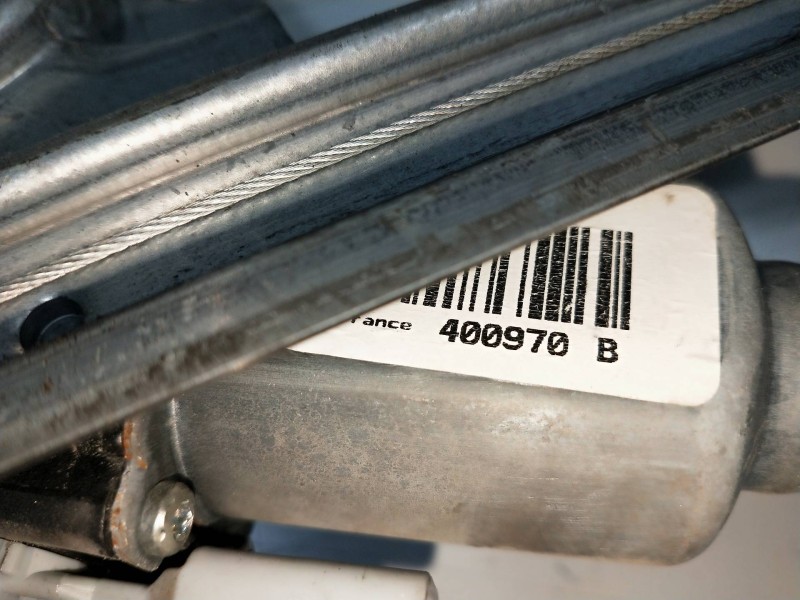 Recambio de elevalunas delantero derecho para citroen c3 1.1 referencia OEM IAM 400970B  5P Recambio de elevalunas delantero derecho para citroen c3 1.1 referencia OEM IAM 400970B  5P