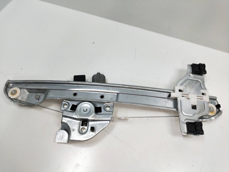 Recambio de elevalunas delantero derecho para citroen c3 shine referencia OEM IAM 9813093980  5P