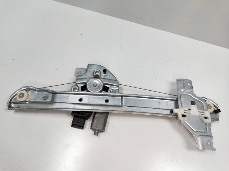 Recambio de elevalunas delantero izquierdo para citroen c3 shine referencia OEM IAM 0130824101 1137328865 5P