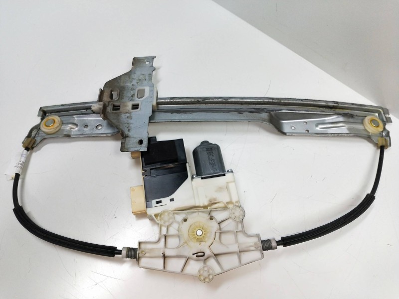 Recambio de elevalunas delantero derecho para citroen c4 berlina collection referencia OEM IAM 9647441380  5P