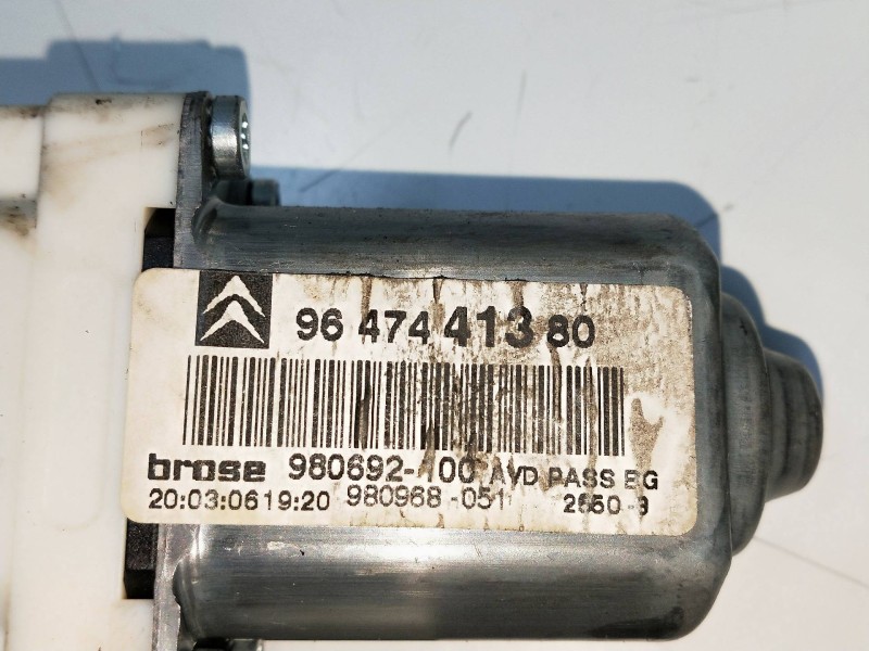 Recambio de elevalunas delantero derecho para citroen c4 berlina collection referencia OEM IAM 9647441380  5P