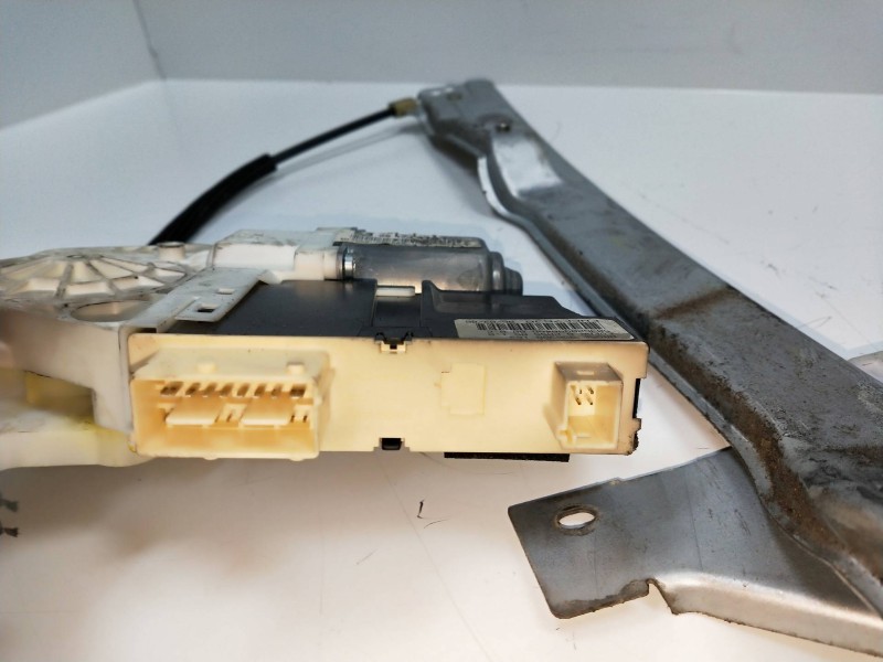 Recambio de elevalunas delantero derecho para citroen c4 berlina collection referencia OEM IAM 9647441380  5P