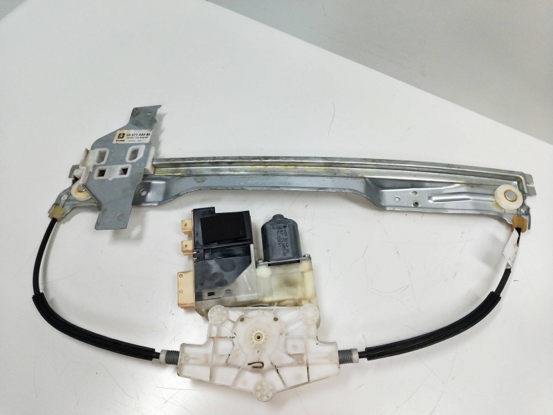 Recambio de elevalunas delantero derecho para citroen c4 berlina 1.6 hdi cat (9hy / dv6ted4) referencia OEM IAM 9647441780  5P