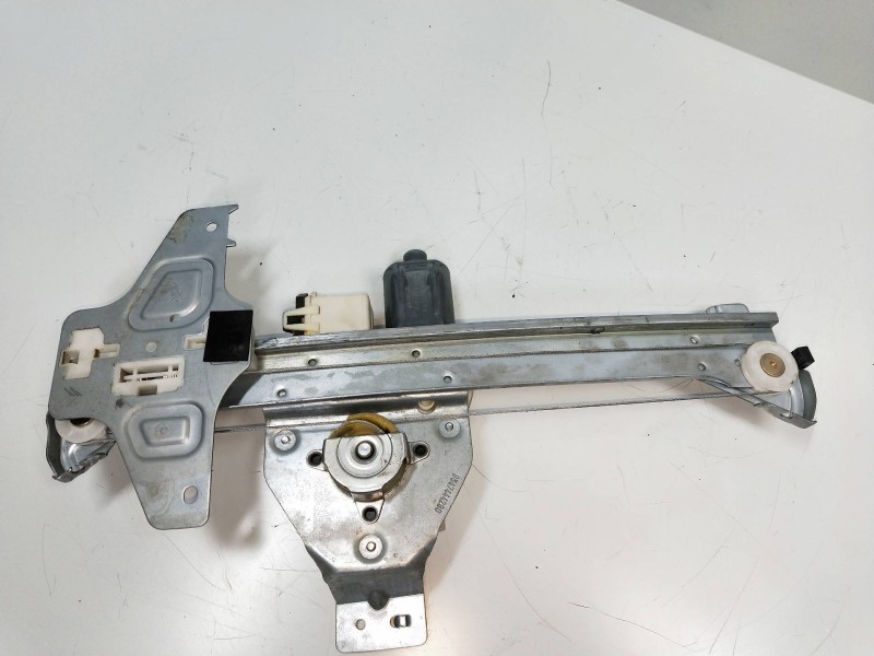 Recambio de elevalunas trasero derecho para citroen c4 berlina 1.6 16v hdi referencia OEM IAM 0130822238  5P