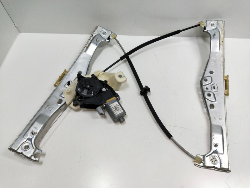 Recambio de elevalunas delantero derecho para citroen c4 cactus referencia OEM IAM 9674252480  5P Recambio de elevalunas delantero derecho para citroen c4 cactus referencia OEM IAM 9674252480  5P