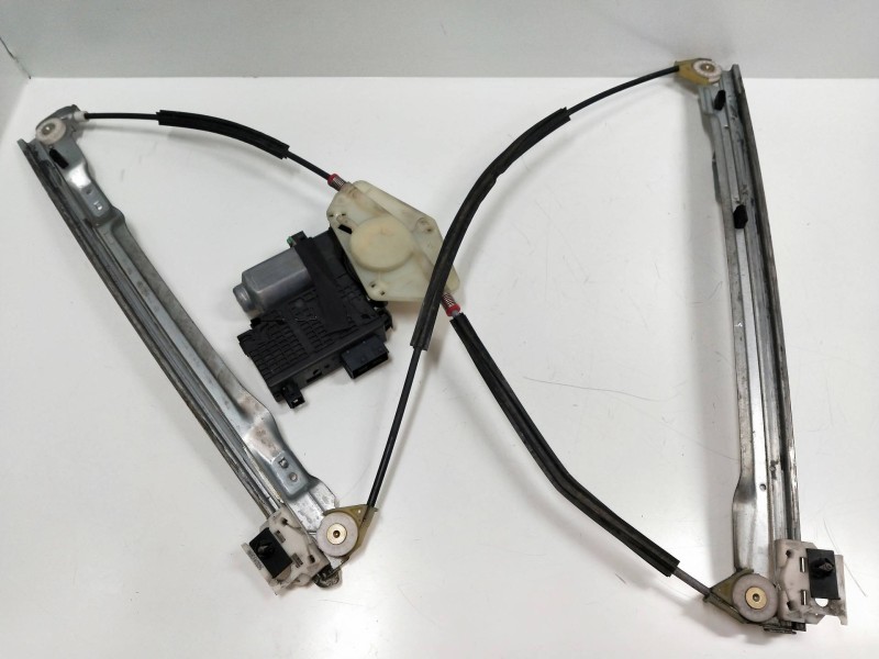 Recambio de elevalunas delantero derecho para citroen c4 picasso 2.0 hdi fap cat (rhr / dw10bted4) referencia OEM IAM 9682495780