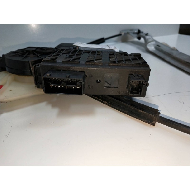 Recambio de elevalunas delantero derecho para citroen c4 picasso 2.0 16v cat (rfj / ew10a) referencia OEM IAM 9654087580 400962C